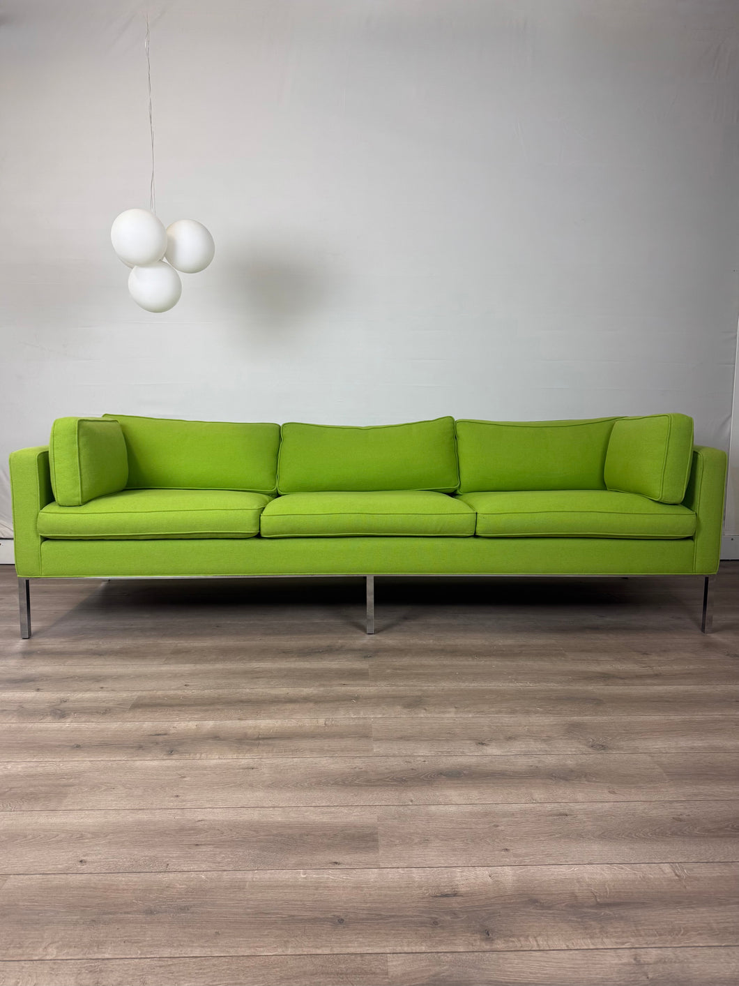 Artifort 905 Sofa
