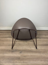 Afbeelding in Gallery-weergave laden, Arper Adell Lounge Chair