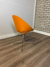 Afbeelding in Gallery-weergave laden, Harlis Thonet Bijzetstoel