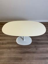 Afbeelding in Gallery-weergave laden, Arper dizzie Eettafel