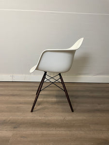 VITRA EAMES DAW