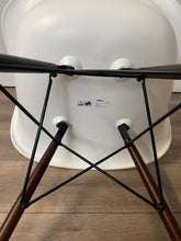 Afbeelding in Gallery-weergave laden, VITRA EAMES DAW