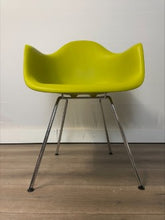 Afbeelding in Gallery-weergave laden, Vitra Eames DAX Eetkamerstoel