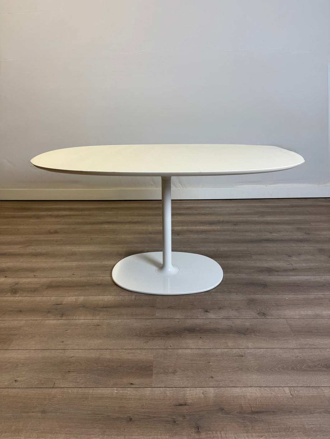 Arper dizzie Eettafel