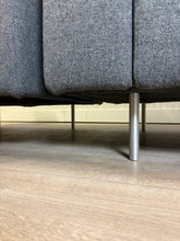 Afbeelding in Gallery-weergave laden, Bottoni Moooi fauteuil