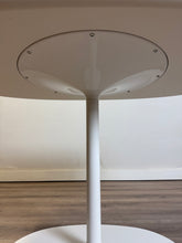 Afbeelding in Gallery-weergave laden, Arper dizzie Eettafel