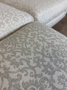 Moooi Boutique Bank met Poof