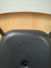 Afbeelding in Gallery-weergave laden, HAY Schoolstoel