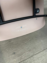 Afbeelding in Gallery-weergave laden, Pola Round Crassevig Chair