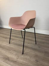 Afbeelding in Gallery-weergave laden, Pola Round Crassevig Chair