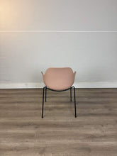 Afbeelding in Gallery-weergave laden, Pola Round Crassevig Chair