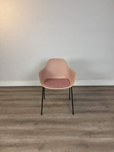 Afbeelding in Gallery-weergave laden, Pola Round Crassevig Chair