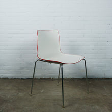 Afbeelding in Gallery-weergave laden, Arper Catifa 46 stoel wit/rood