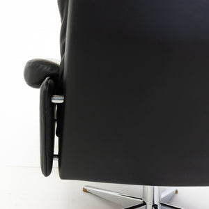 Lederen draaifauteuil van Werner Langeveld