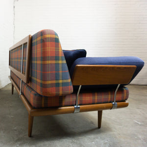 Minerva Daybed