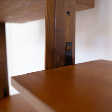 Afbeelding in Gallery-weergave laden, italiaans Teakhouten losstaande wandkast midcentury