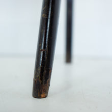Afbeelding in Gallery-weergave laden, Side table van Rozen hout