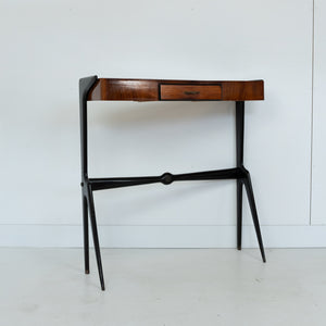 Side table van Rozen hout