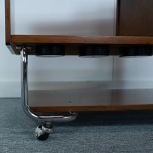 Afbeelding in Gallery-weergave laden, Midcentury wooden trolly