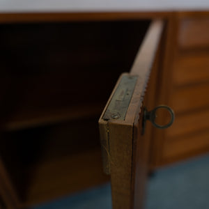 Italiaans midcentury teak dressoir