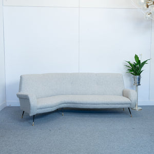 Minotti Curved sofa door Gigi Radice