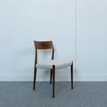 Afbeelding in Gallery-weergave laden, Set van 4 rosewood eetkamerstoelen voor Fristho