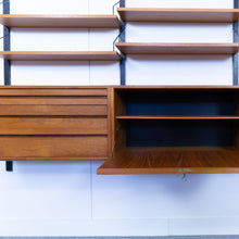 Afbeelding in Gallery-weergave laden, Cado Royal System Wall Unit van Poul Cadovius