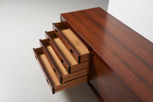 Afbeelding in Gallery-weergave laden, Bernini dressoir by Gianfrance Frattini